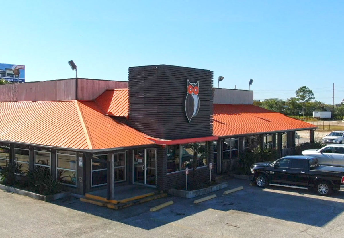 Hooters